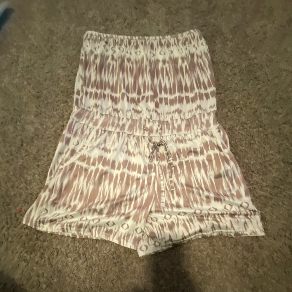 TUAPE AND WHITE ROMPER